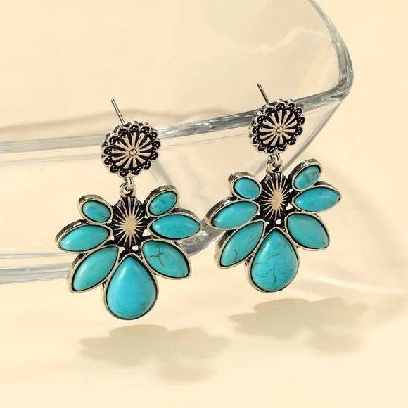 Turquoise Flower Earrings - Picture 7 of 8